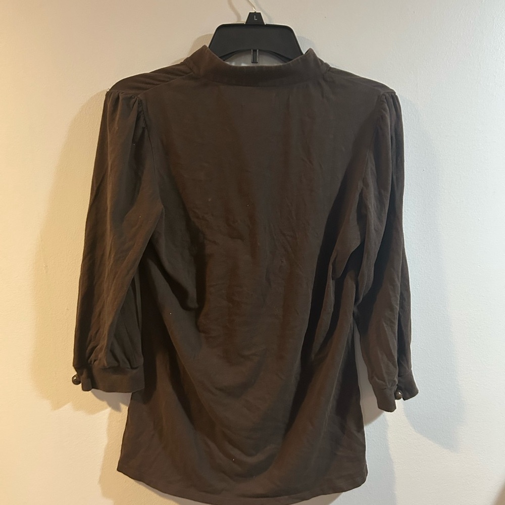 Banana republic size medium brown top with 3/4 sleeves - Picture 5 of 5